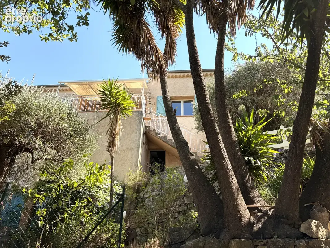 Maison à DRAP