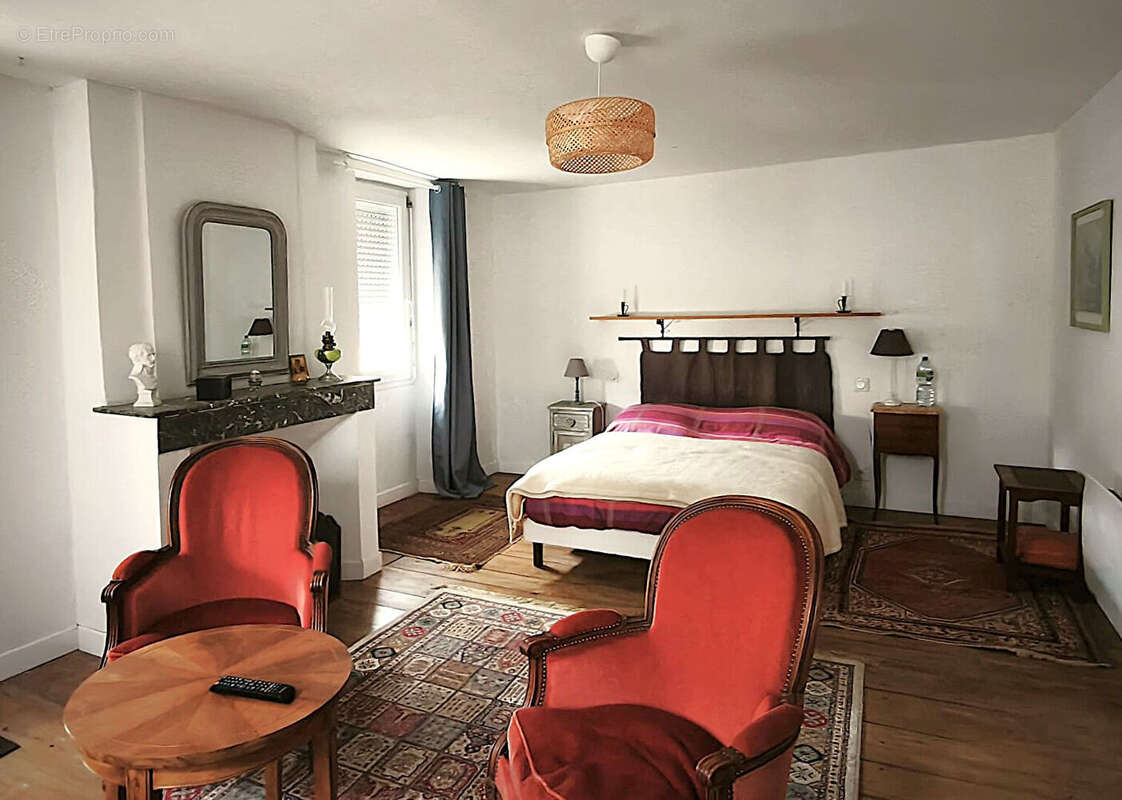 Maison à VIELLE-TURSAN