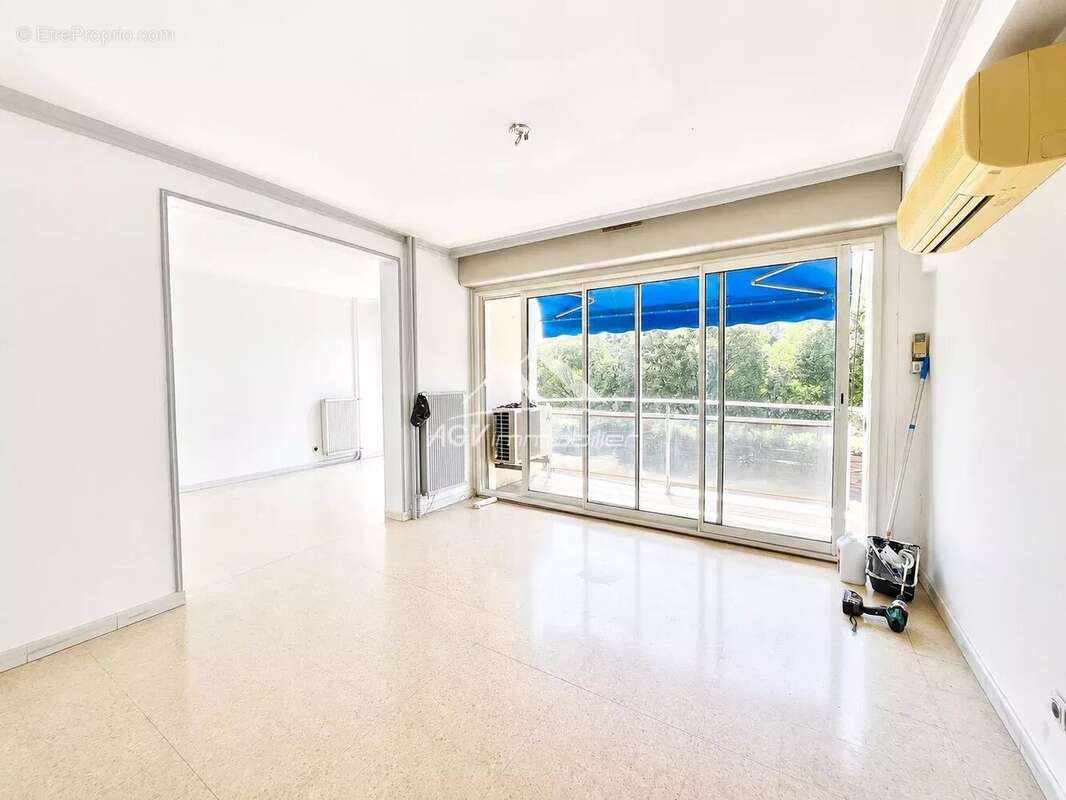 Appartement 3 chambres avec vue dégagée - photo 2