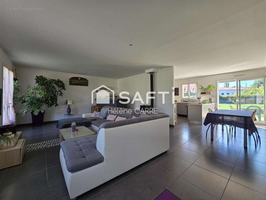 Photo 2 - Maison à VIERZON