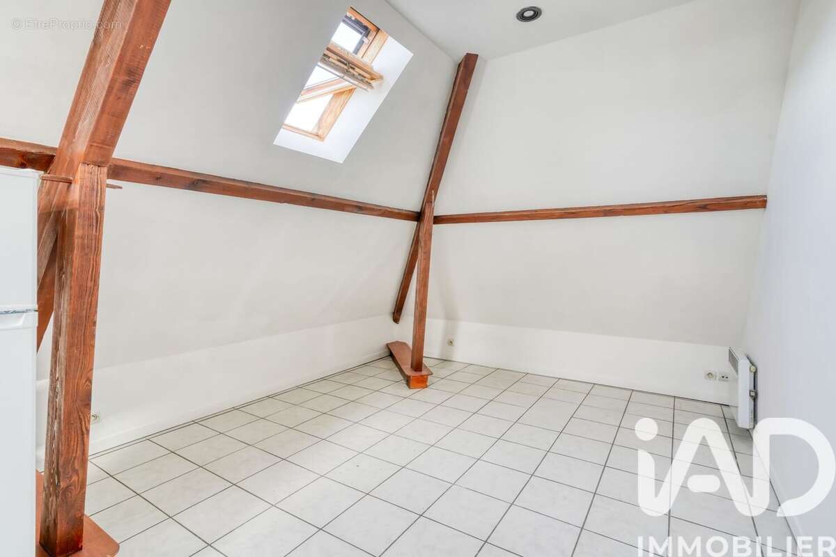 Photo 4 - Appartement à SAINT-GERMAIN-LES-CORBEIL