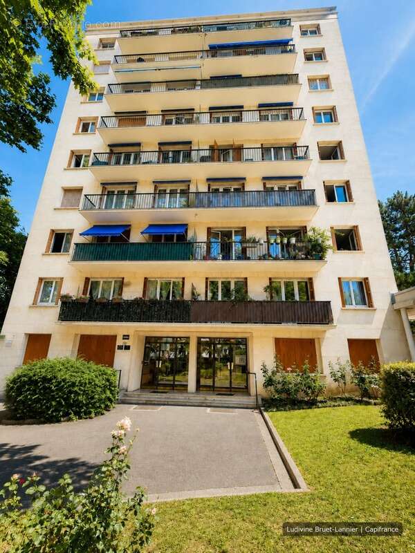 ANTONY – Fontaine Michalon  2/3 pièces 56,5 m² entièrement rénové – DPE D – Balcon 10 m² – Parking – Cave – RER B à 5 min - photo 10