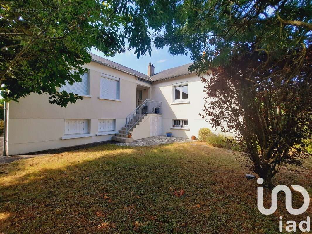 Photo 2 - Maison à LA CHAUSSEE-SAINT-VICTOR