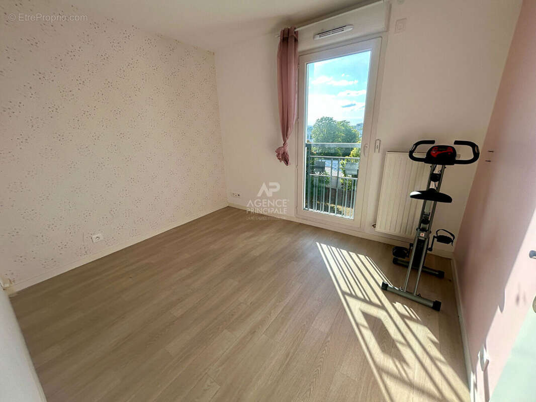 Appartement ACHERES 4 pièce(s) 78 m2 - photo 5