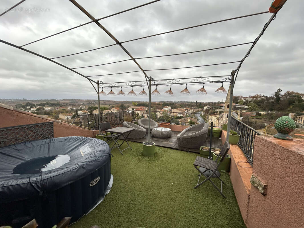 Maison à CORNEILHAN