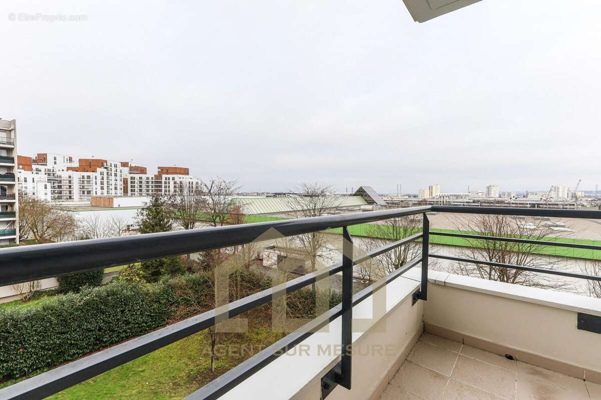 Appartement à ROSNY-SOUS-BOIS