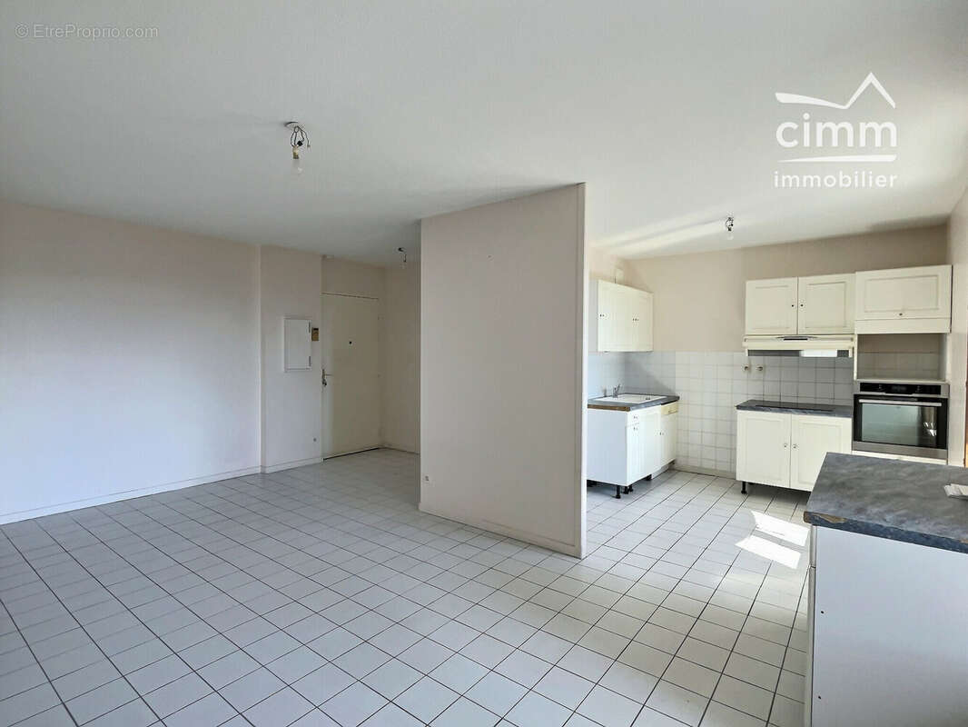 Appartement à FONTAINE