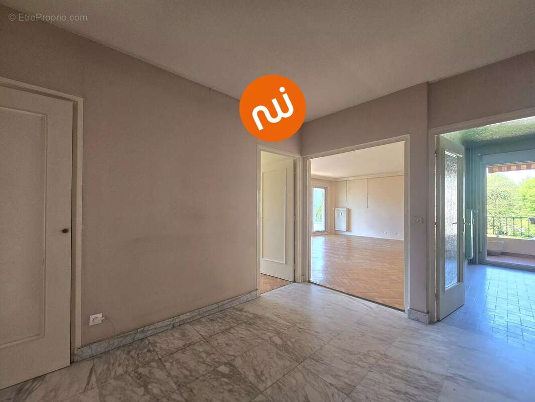 Appartement à TASSIN-LA-DEMI-LUNE
