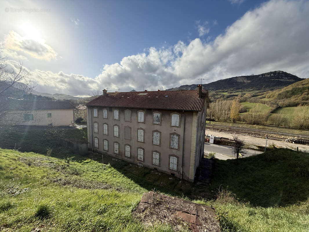 Maison à TOURNEMIRE