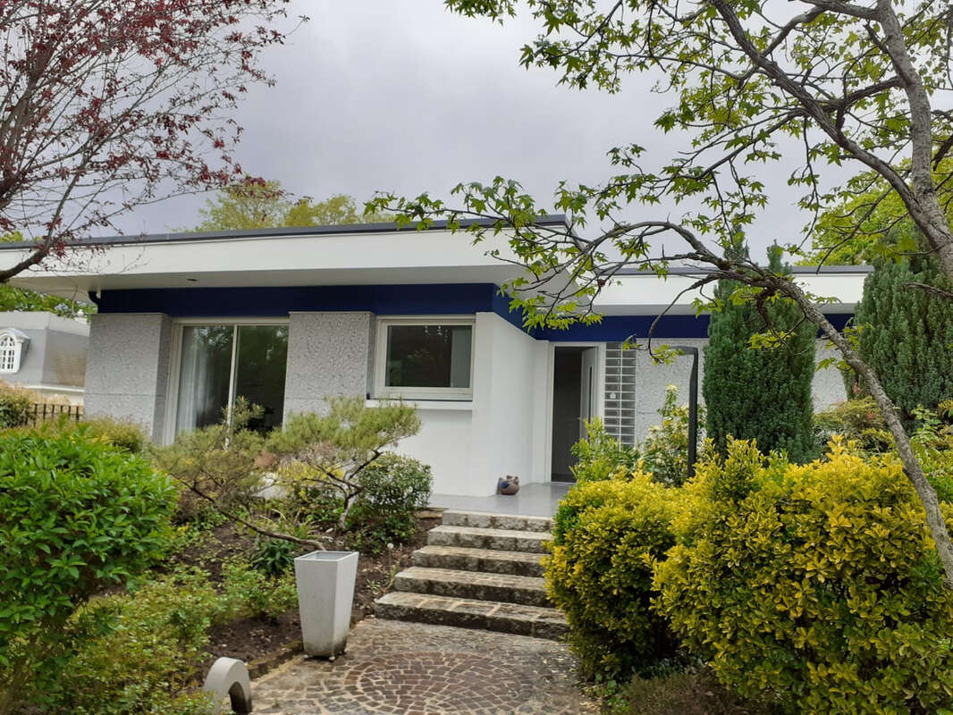 Maison à DAMMARIE-LES-LYS