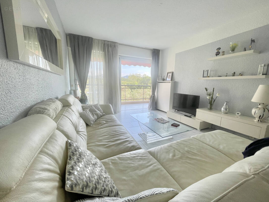 Appartement à LE CANNET