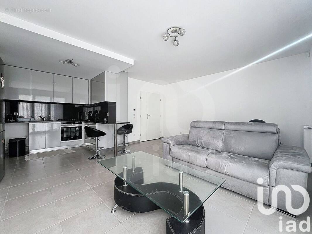 Photo 1 - Appartement à OZOIR-LA-FERRIERE