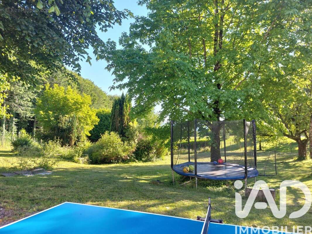 Maison 142 m² à Latouille-Lentillac  - photo 3