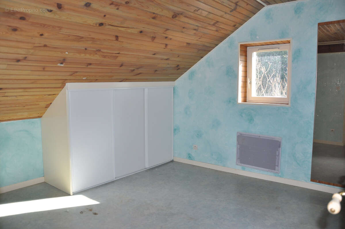 Jolie longère à la campagne, avec 6 chambres et 5610 m2 de terrain - photo 15