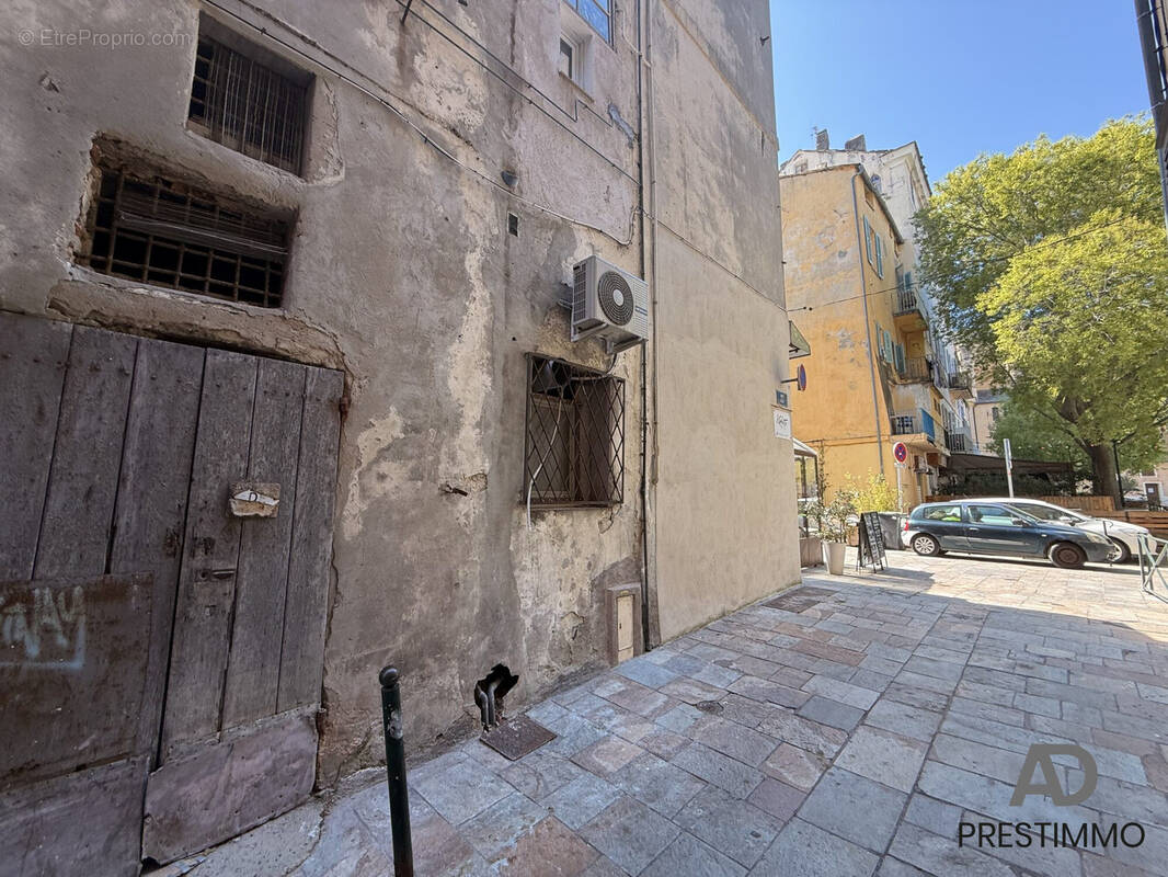 Commerce à SAN-MARTINO-DI-LOTA