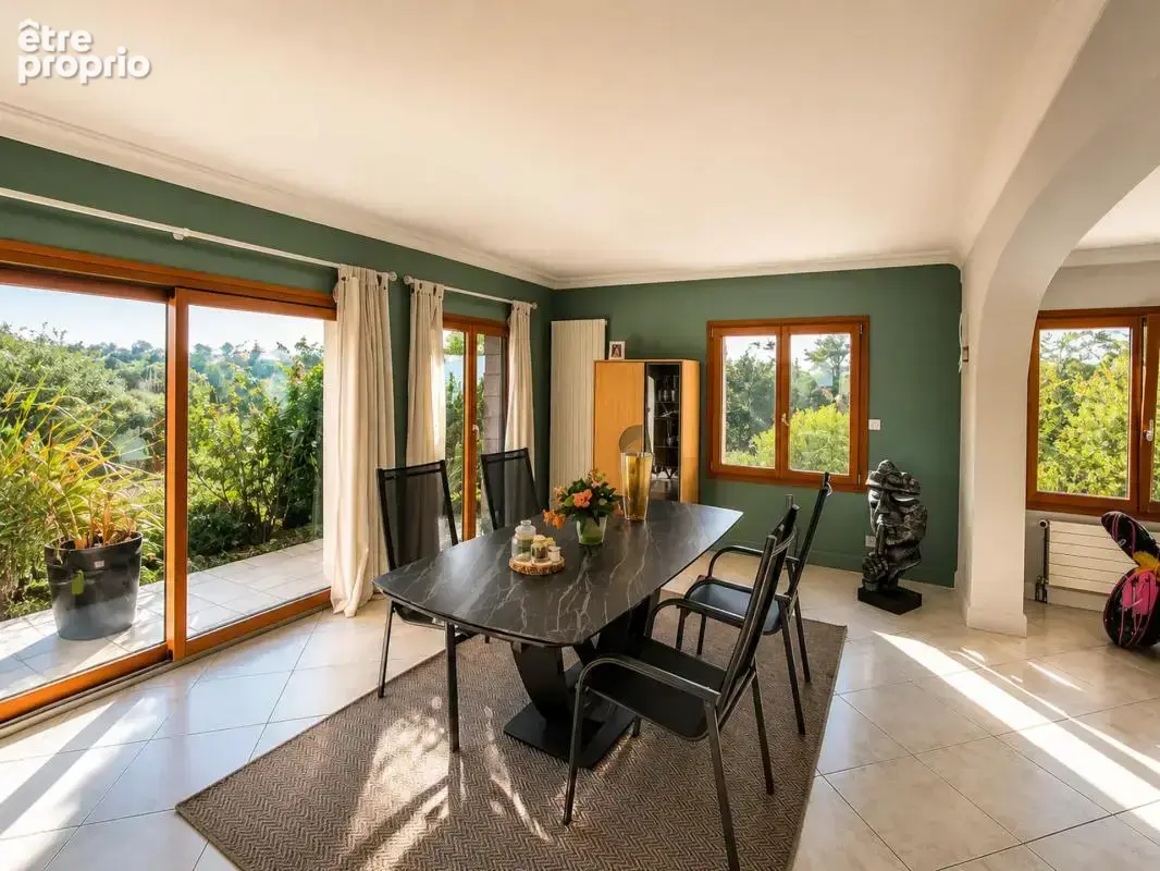 Maison de 9 pièces de 275 m² à Torigny-les-Villes - photo 3