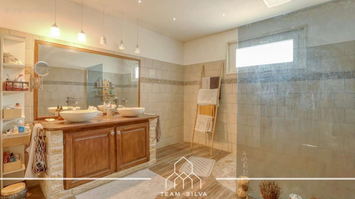 Maison à SAINT-QUENTIN-FALLAVIER