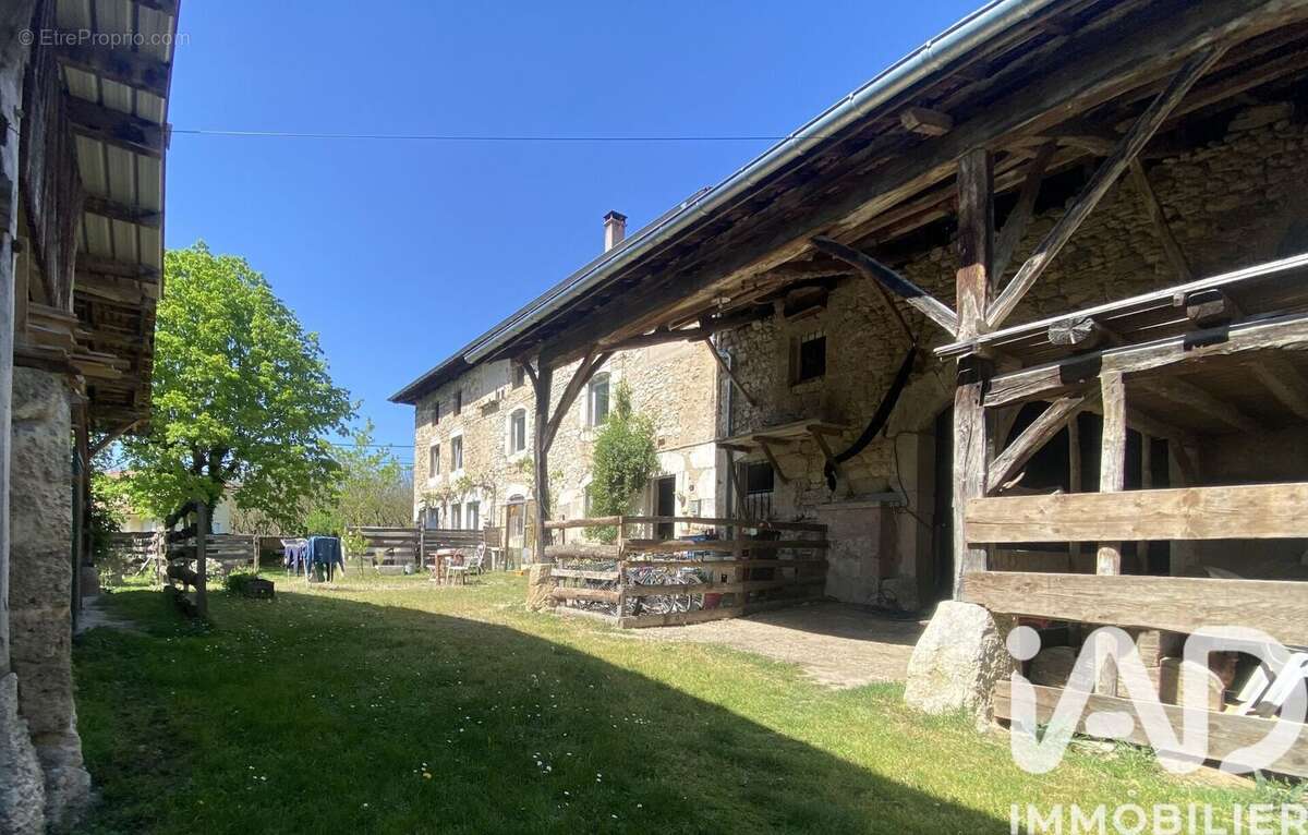 Maison 362 m² à Izeron  - photo 3