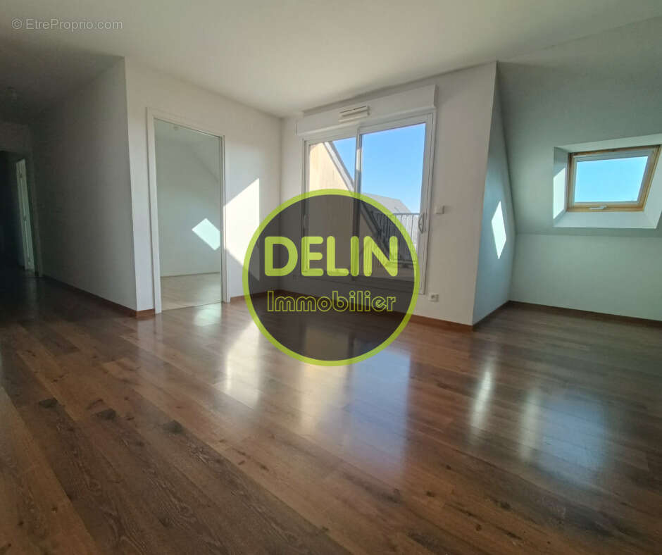 Appartement à SAINT-ERBLON