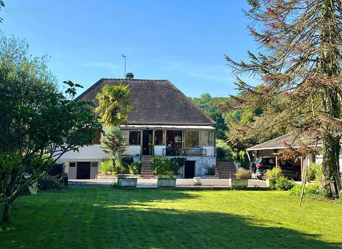 Maison : 6 pièce(s) 120 m²  + Véranda 26m² - photo 2