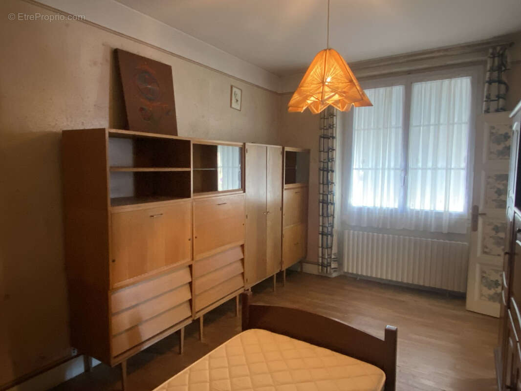 Maison à ARNAC-POMPADOUR