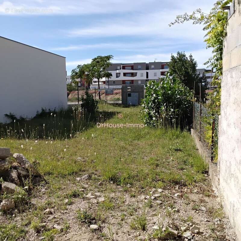 Terrain à SERIGNAN