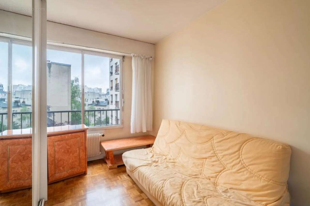 Appartement à PARIS-20E
