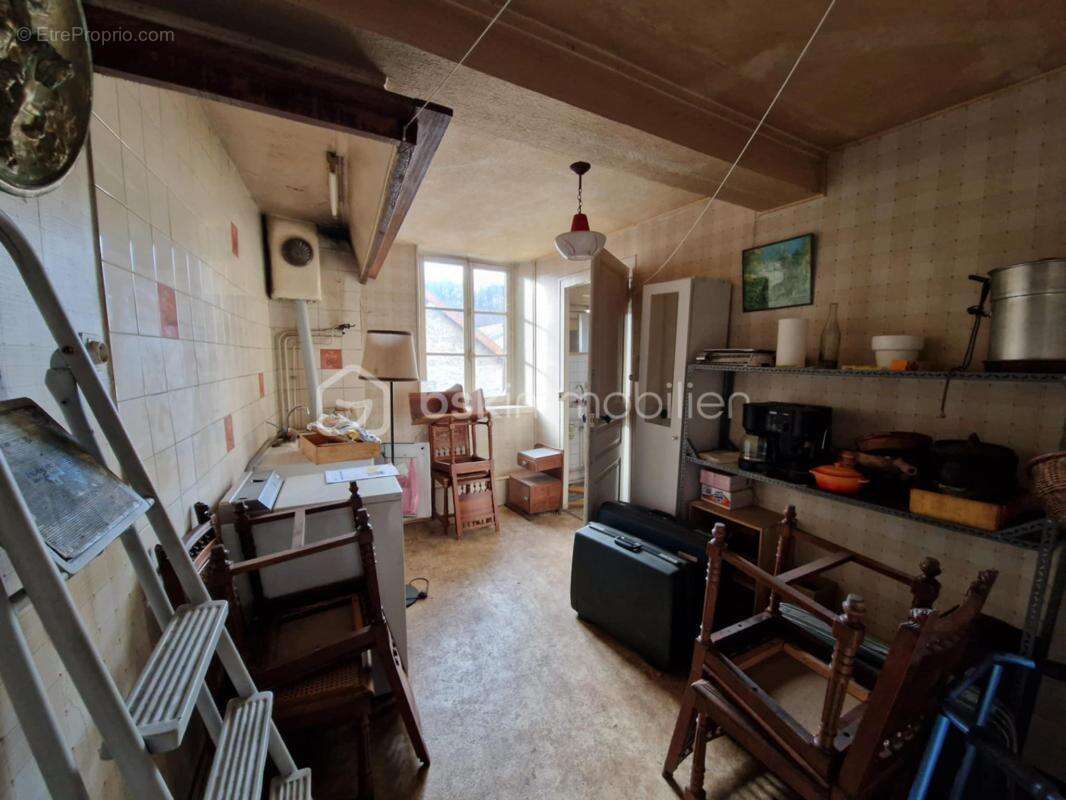 Appartement à LA TOUR-DU-PIN