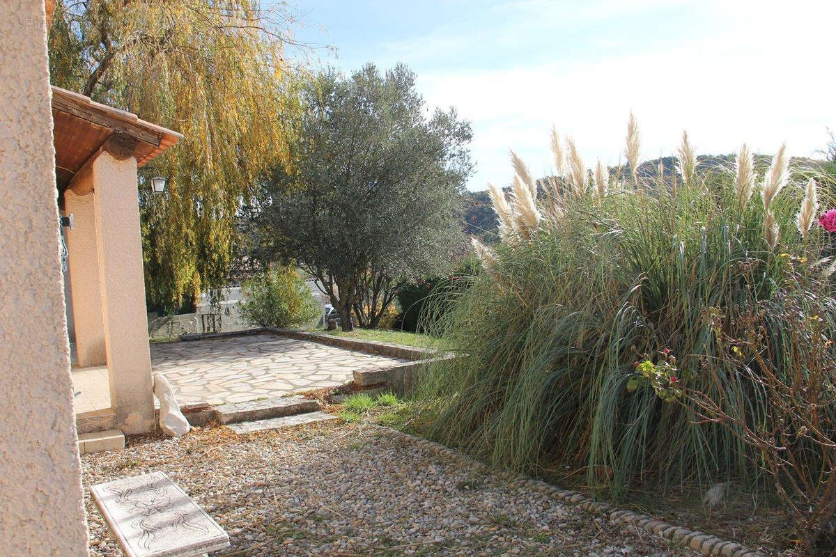 Maison à BANON