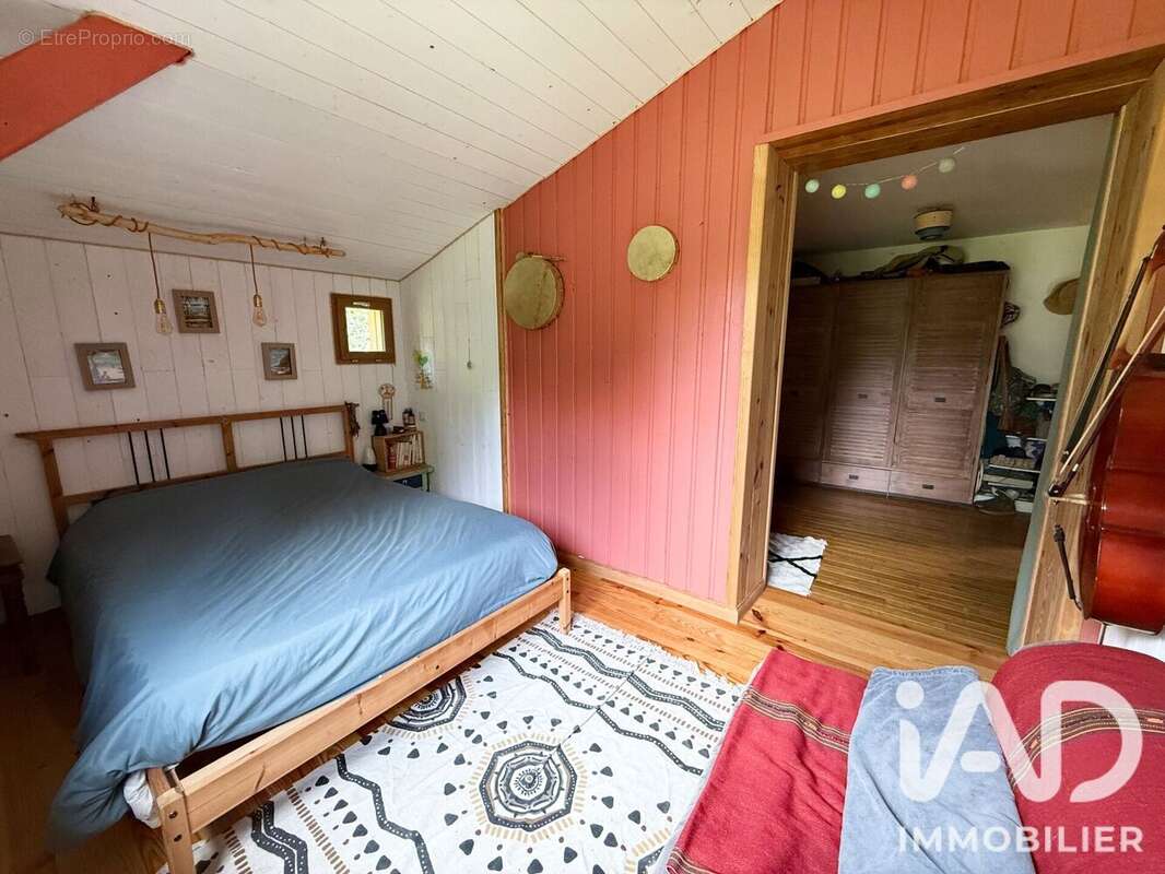 Maison 110 m² à Cadillac  - photo 8