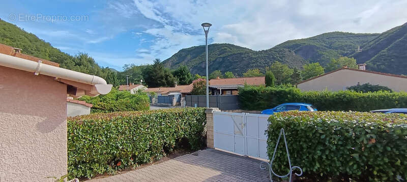 DIGNE-LES-BAINS (04) MAISON de PLAIN PIED de 75 m2 avec terrain de 773 m² et garage - photo 17