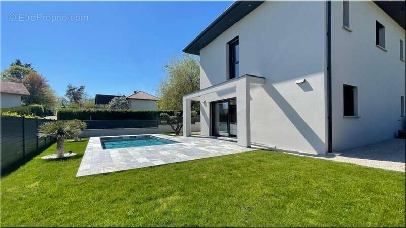 Maison à SERGY