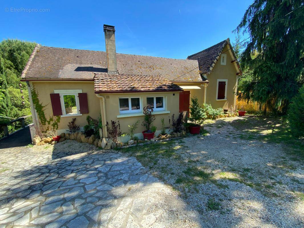 Maison à LES EYZIES-DE-TAYAC-SIREUIL