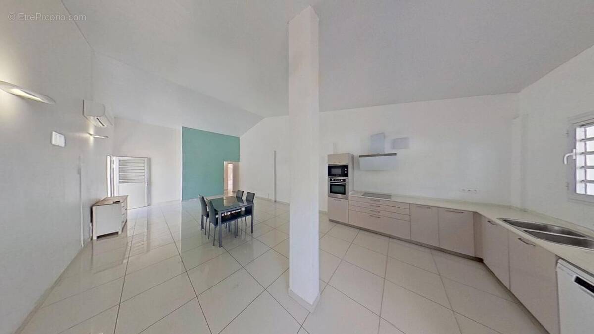 Maison à FORT-DE-FRANCE