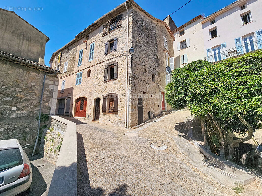 Maison à CALLIAN
