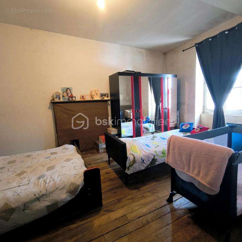 Maison à CHATILLON-EN-VENDELAIS