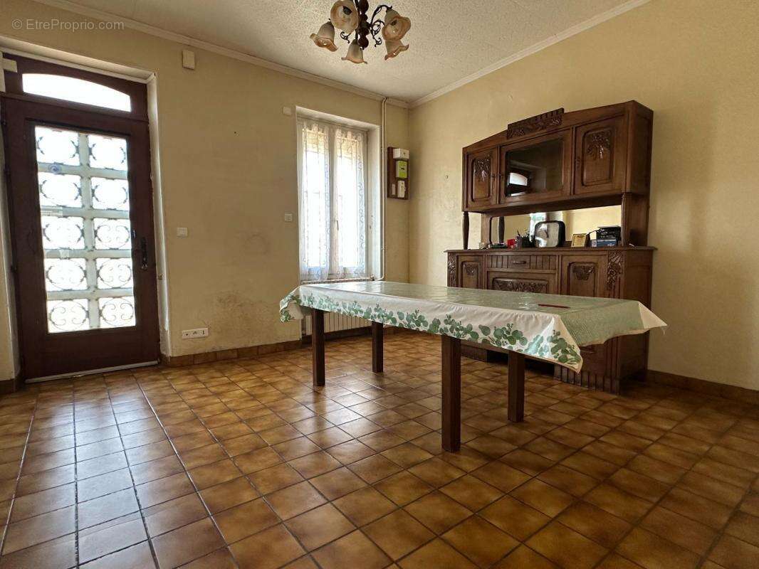 Maison à SAINTE-JAMME-SUR-SARTHE