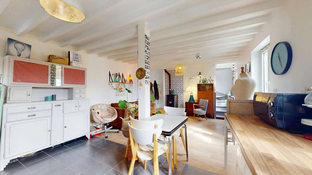 Appartement à CLICHY-SOUS-BOIS