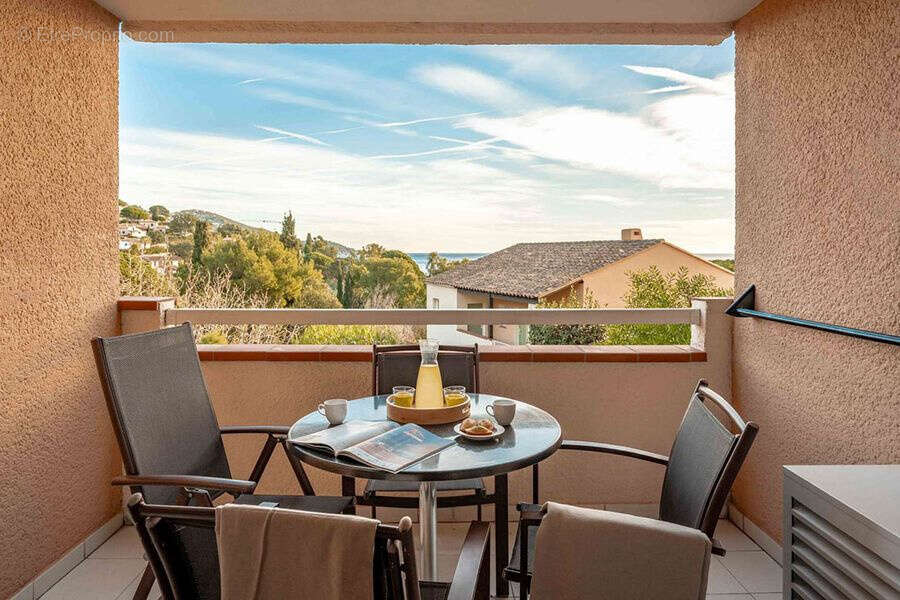 Appartement à LE LAVANDOU