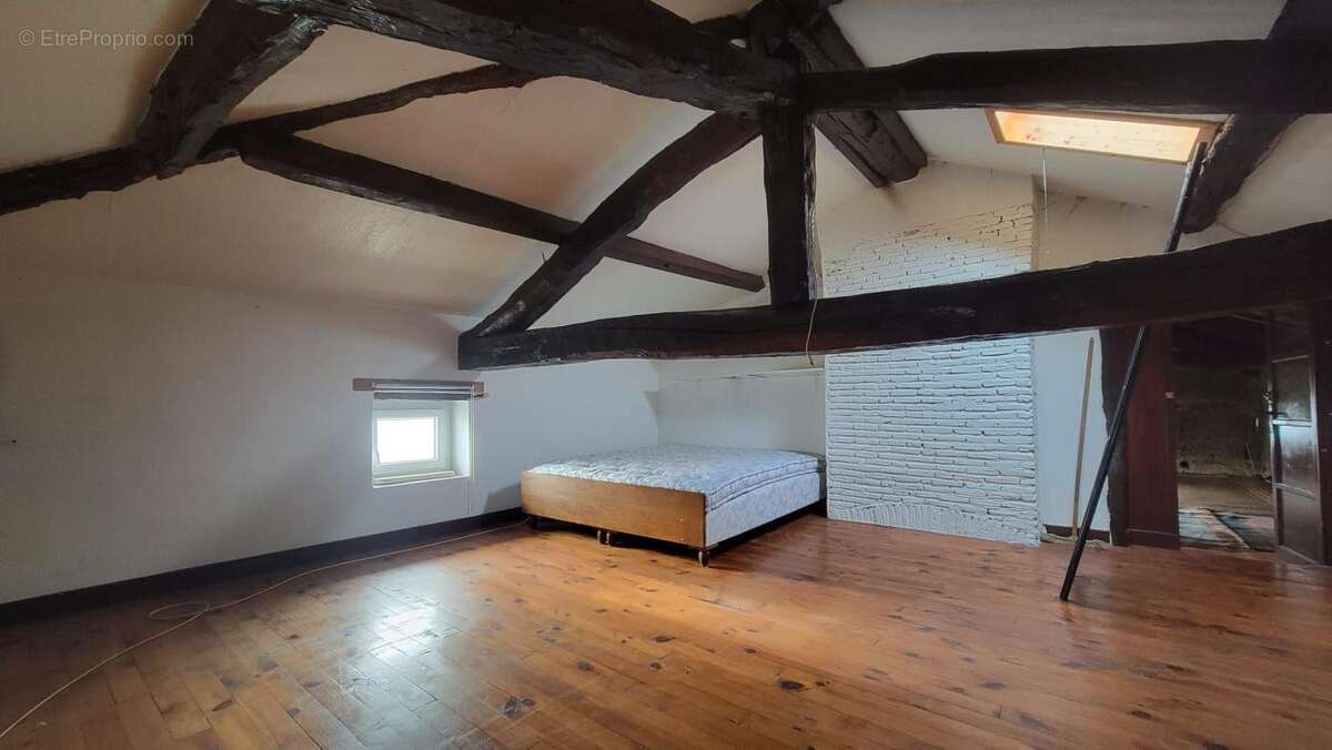 Maison à SAINT-PIERRE-LA-PALUD