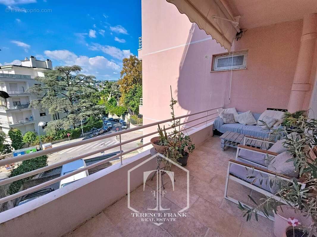 Appartement à NICE