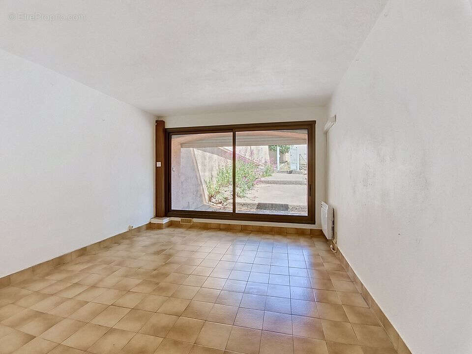 Maison à FLASSANS-SUR-ISSOLE