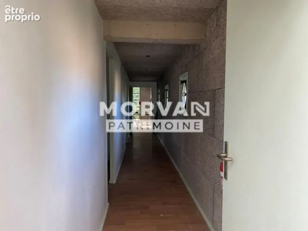 Maison du bazois - batiment sur 2 niveaux 294 m2 - parking et terrain 4017 m2 - photo 15
