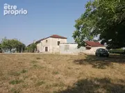 Maison à LEGUILLAC-DE-L'AUCHE