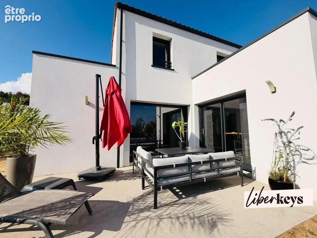 La roche-sur-yon – maison contemporaine de 2021 – 117 m² – 3 chambres – garage 25 m² – plain sud - photo 3