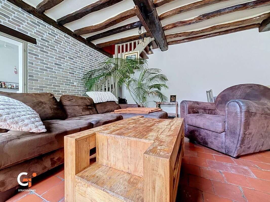 Maison familiale de 245m² à Oissel-sur -Seine - photo 7
