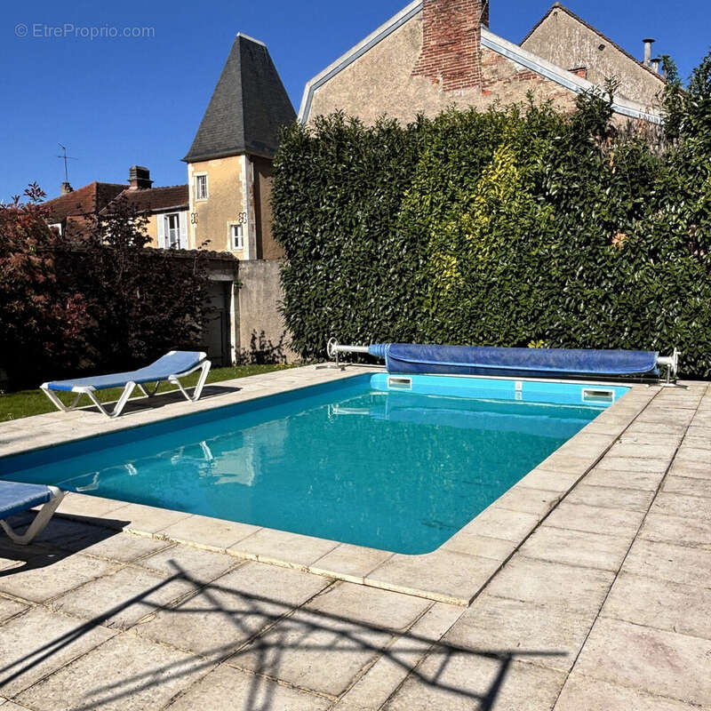 Maison à AUXERRE