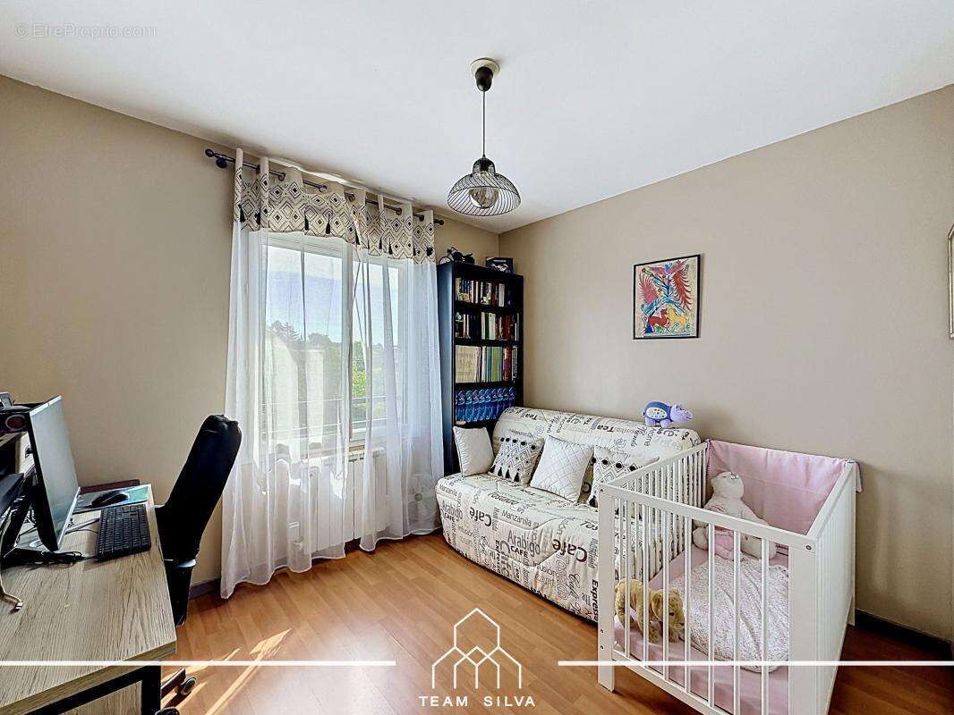 Appartement à TERNAY