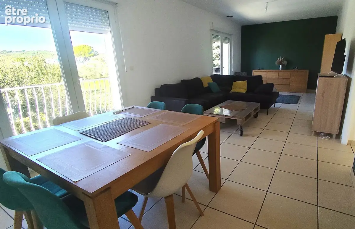 Marguerittes appartement 100m2 lumineux 4 chambres 2  parkings - photo 1