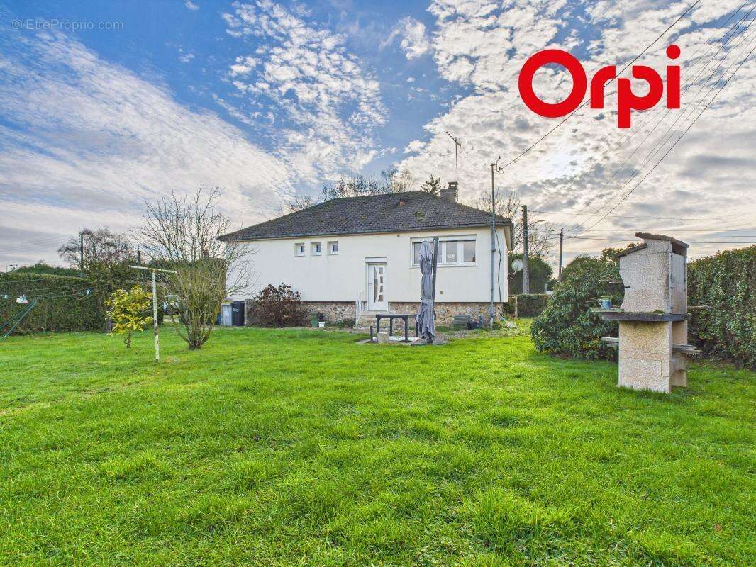 Maison à BEAUMONT-LE-ROGER